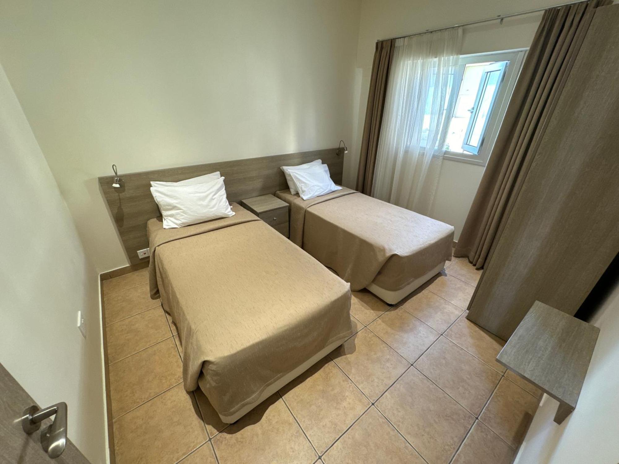 Topikos Apartments Ayia Napa Luaran gambar